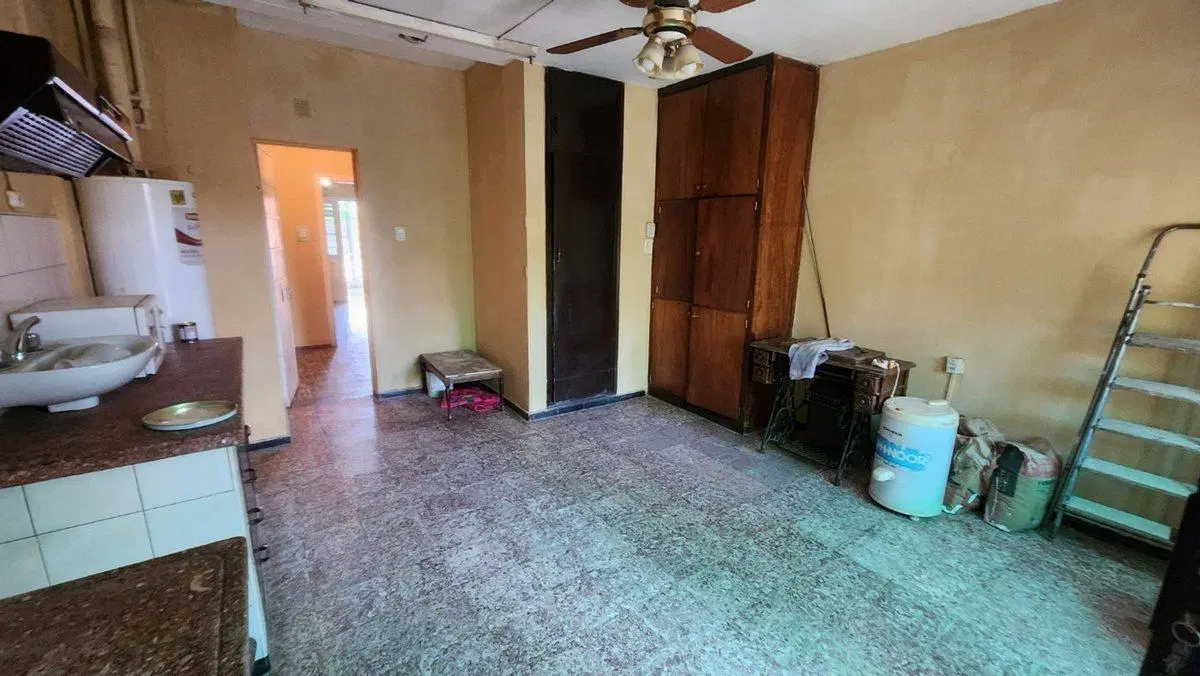 Venta Casa y Depto en B° Santa Ana 4