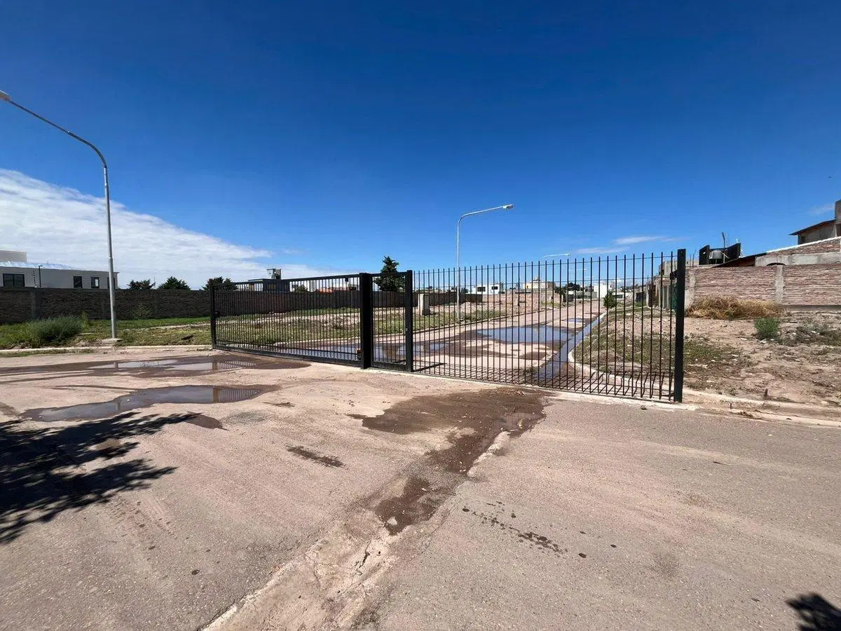 Lote en venta apto PH barrio cerrado Lujan de Cuyo 5