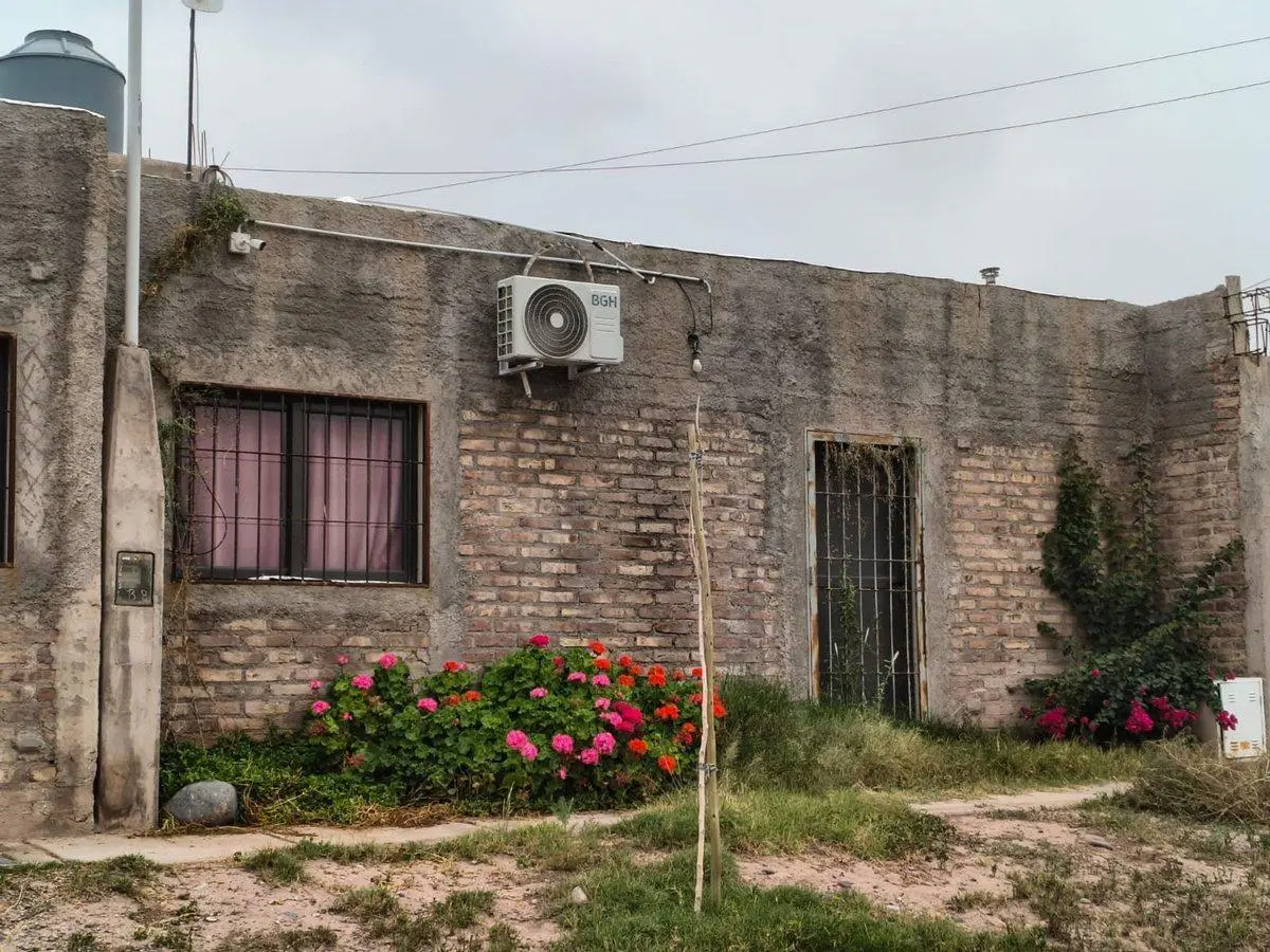 Venta Casa Esquina Jesús Nazareno - Guaymallen 4