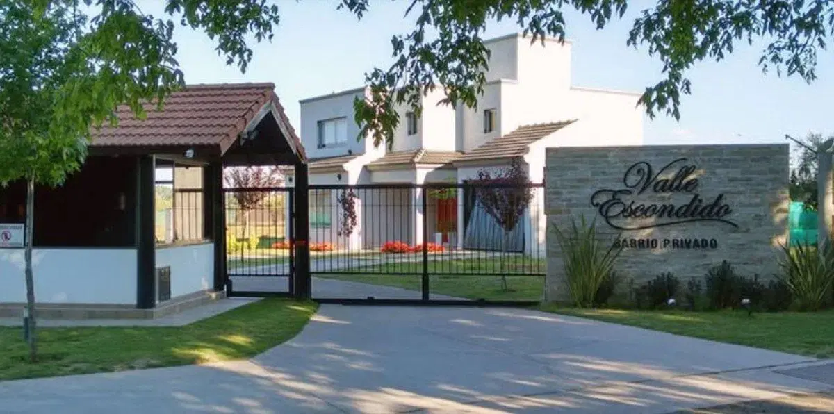 VENTA LOTE BARRIO PRIVADO VALLE ESCONDIDO LUJAN MZ 3