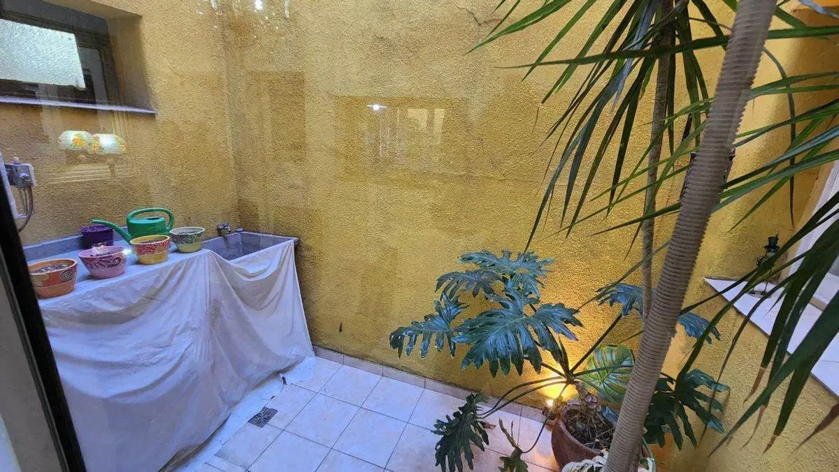Venta Depto PB Céntrico 2 Dorm. Cocheras y Patio 5