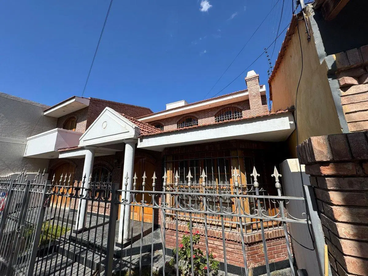 Casa de 4 habitaciones en venta en Dorrego 4