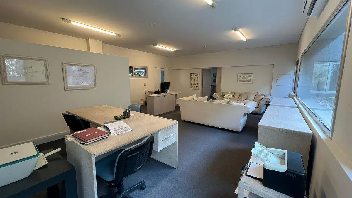 EDIFICIO CORPORATIVO – ZONA PARQUE Y 5TA 2