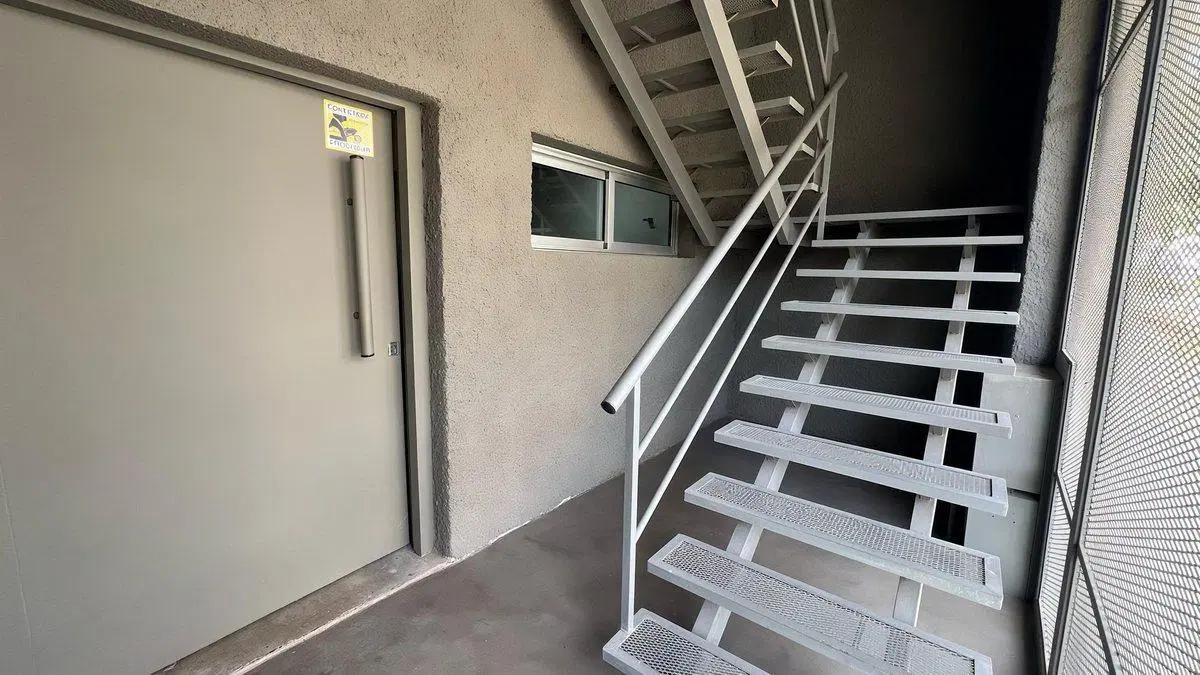 EDIFICIO CORPORATIVO – ZONA PARQUE Y 5TA 4