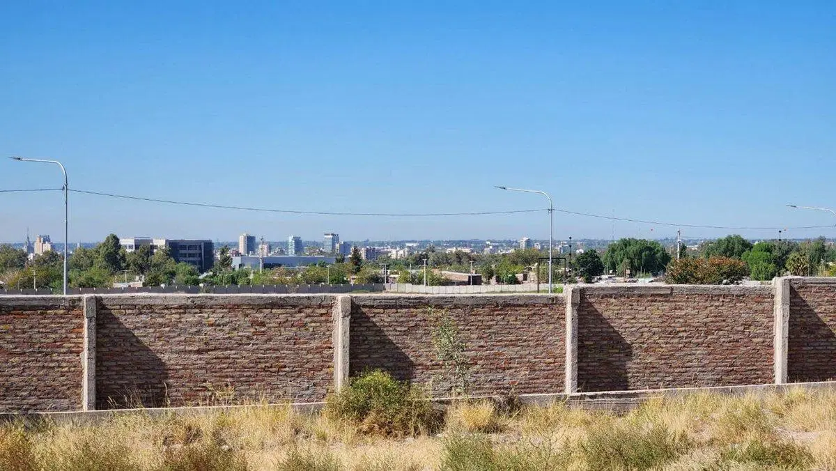 Venta Lote Apto PH B° Privado frente Dalvian 5