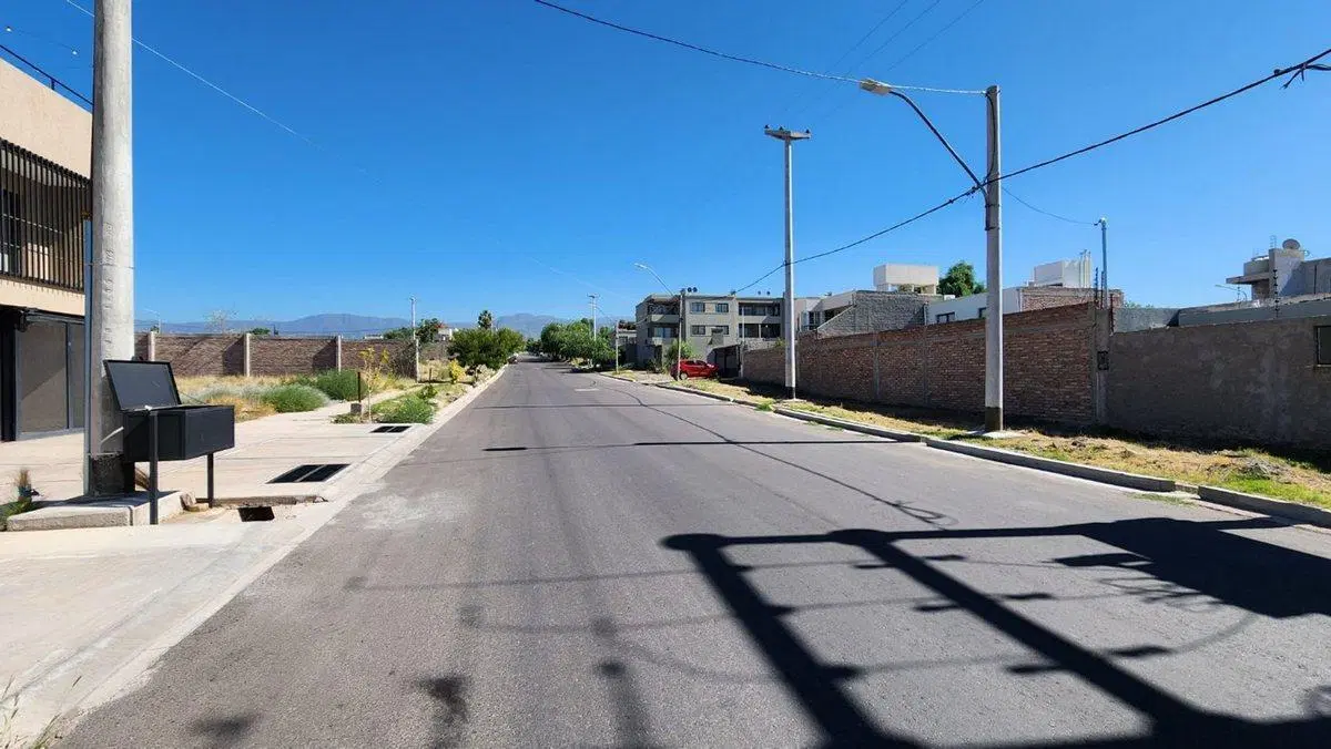 Venta Lote Apto PH B° Privado frente Dalvian 4