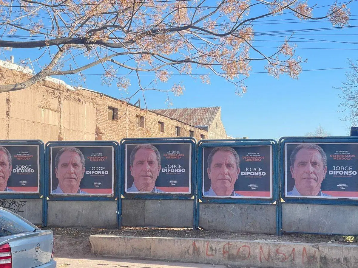 UBICADISIMO TERRENO PARA DESARROLLO EN GODOY CRUZ 3