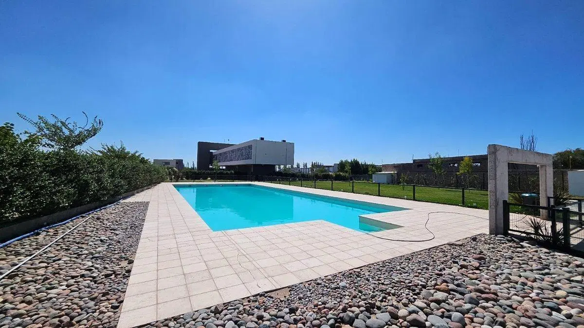 ALQUILER CASA B PRIVADO ALMA GARDENIA 3 HAB PILETA 4