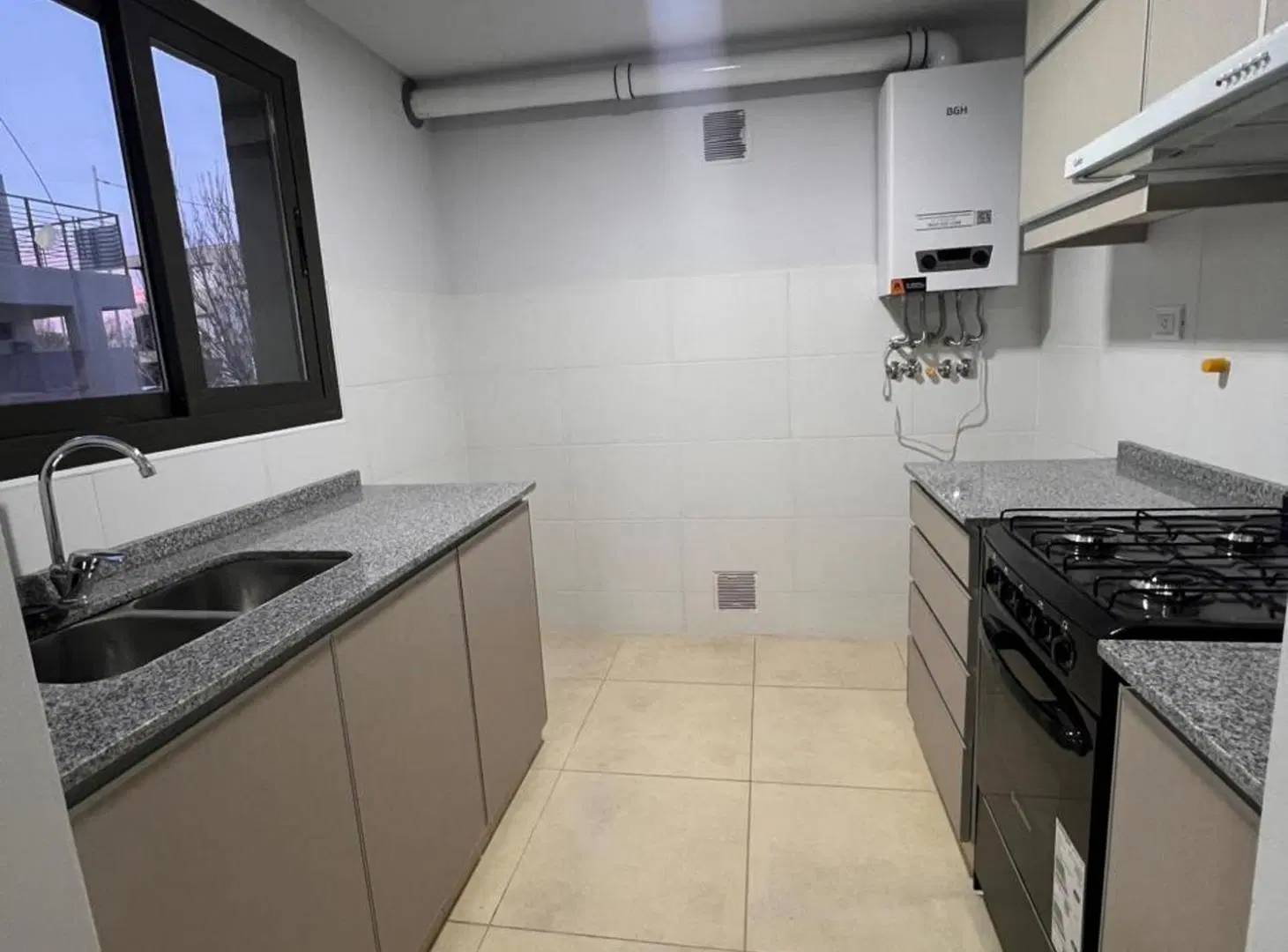 Alquiler Departamento PB  B° Los Agaves Carrodilla 4