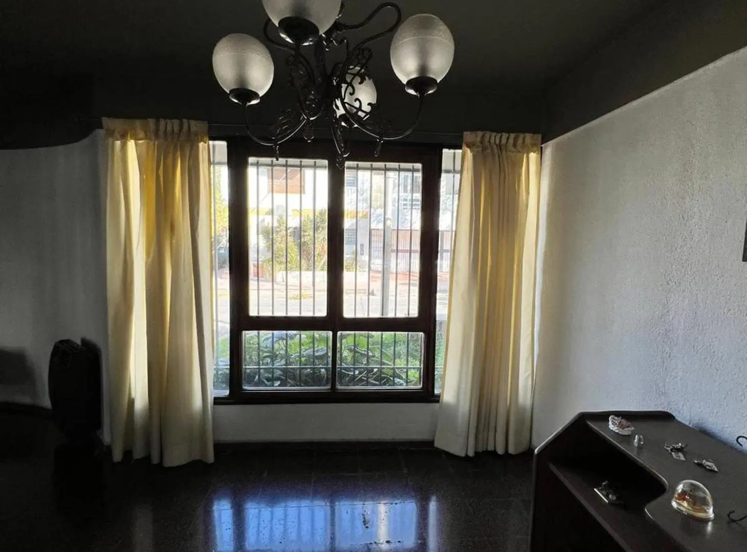 Casa en Venta 4 dormitorios, Sexta Sección 2