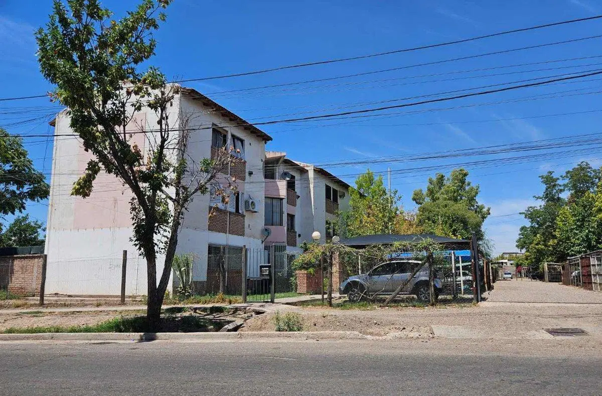 VENTA DPTO B° PETROLEROS, GODOY CRUZ, APTO CREDITO 4