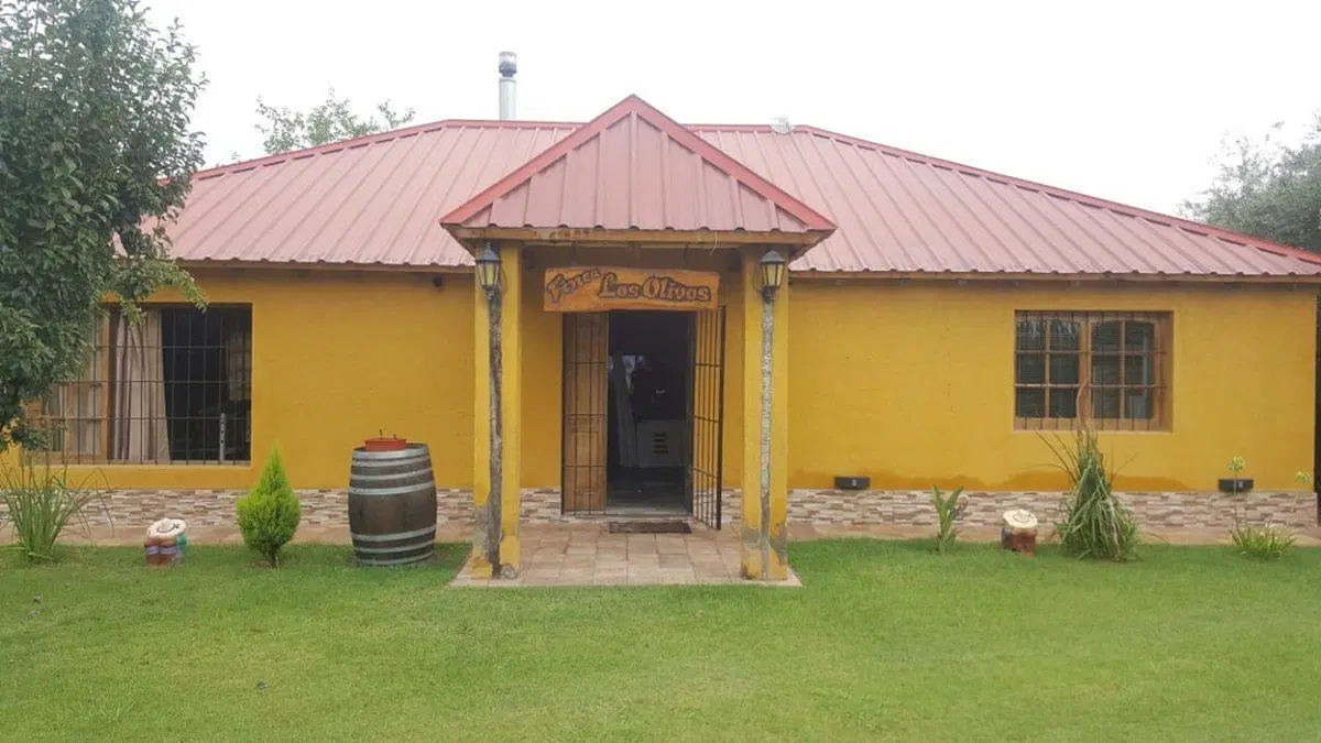 CASA QUINTA, PILETA, FRUTALES, CALLE SERPA, MAIPU 5
