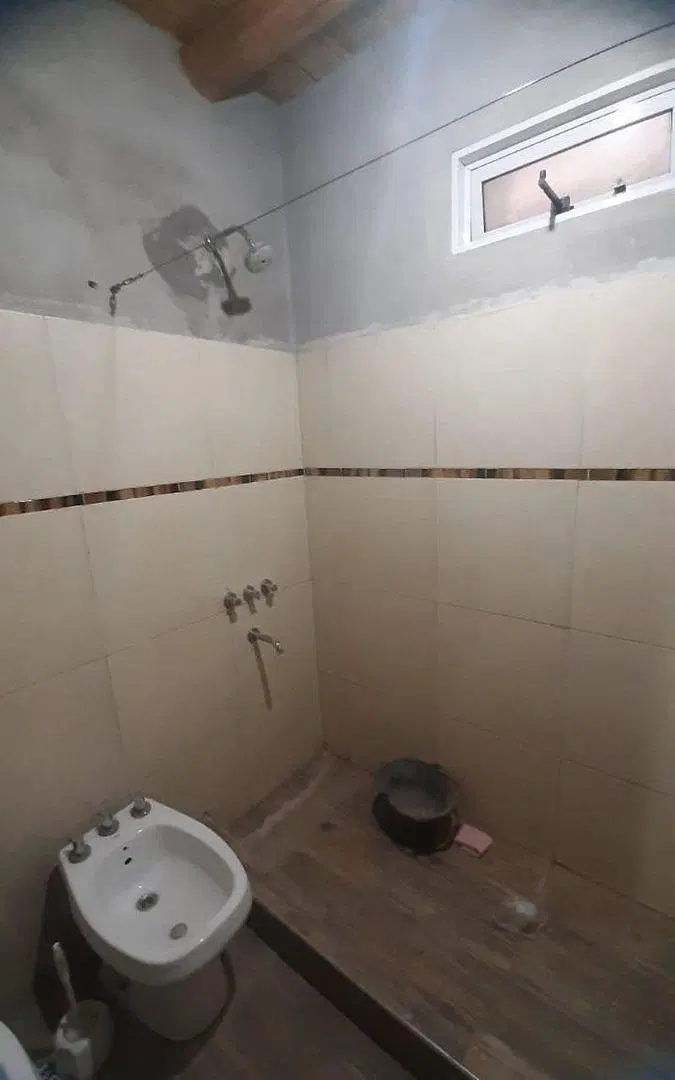 VENTA CASA BERMEJO TRES DORMITORIOS CON GRAN PATIO 2