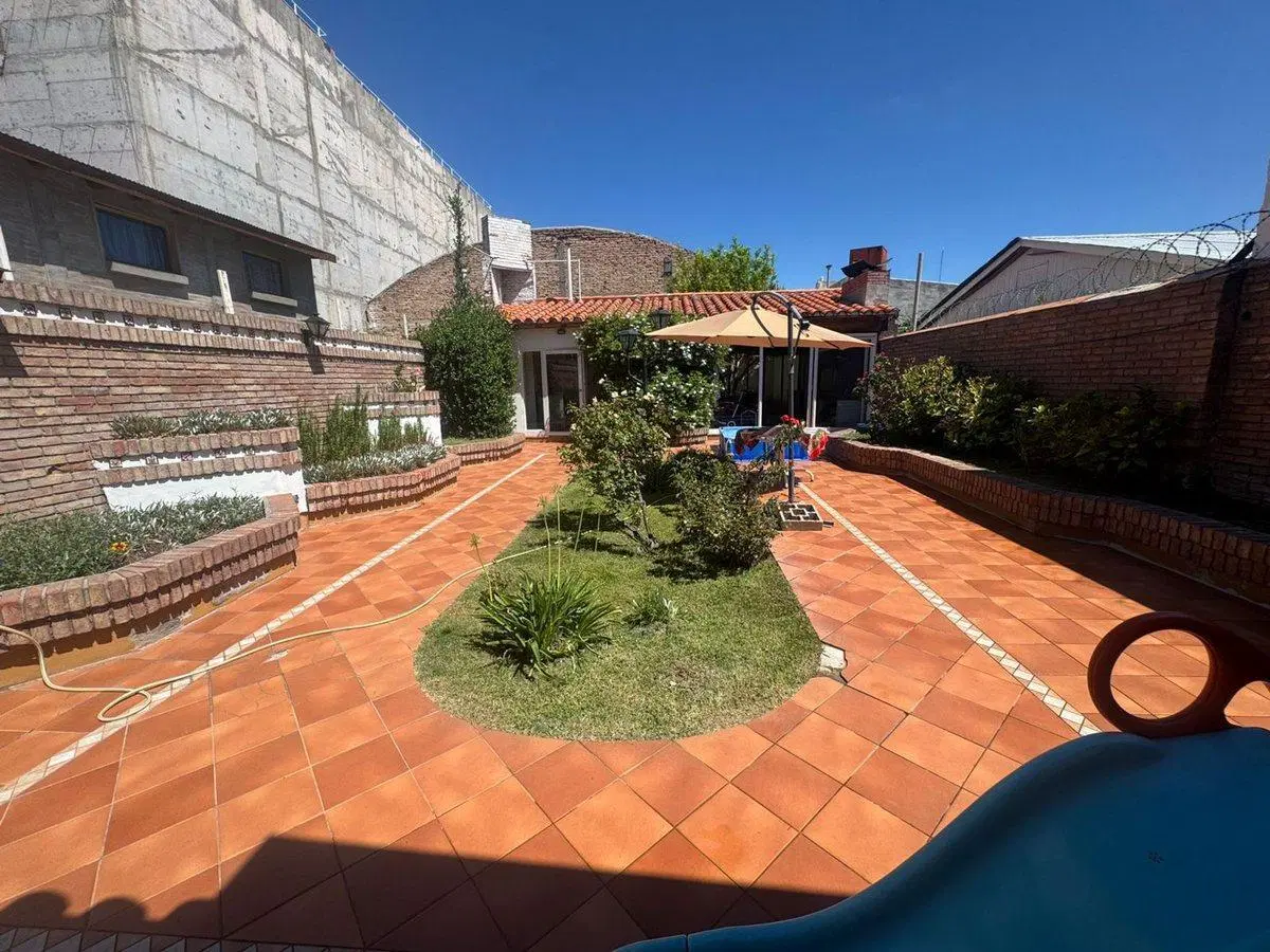 Casa céntrica a la venta en San Rafael 5