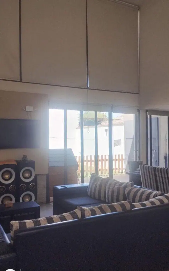 Casa Duplex 4ta oeste 8 años antiguedad 5