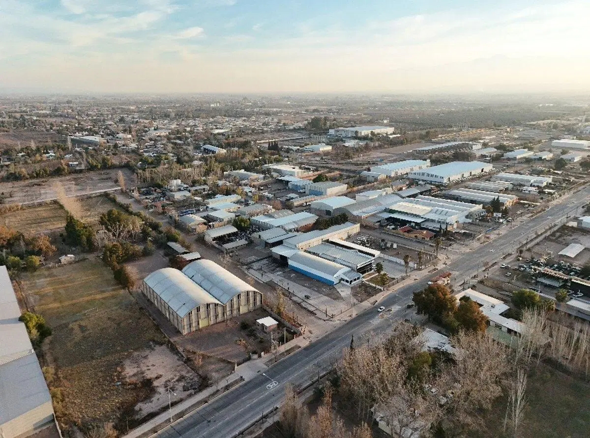 VENTA LOTE PARA GALPON ZONA INDUSTRIAL MAIPU MZA 4
