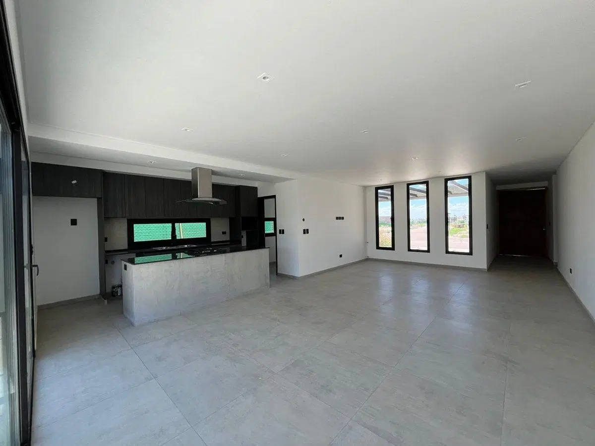 CASA EN VENTA LUJAN DE  CUYO 2