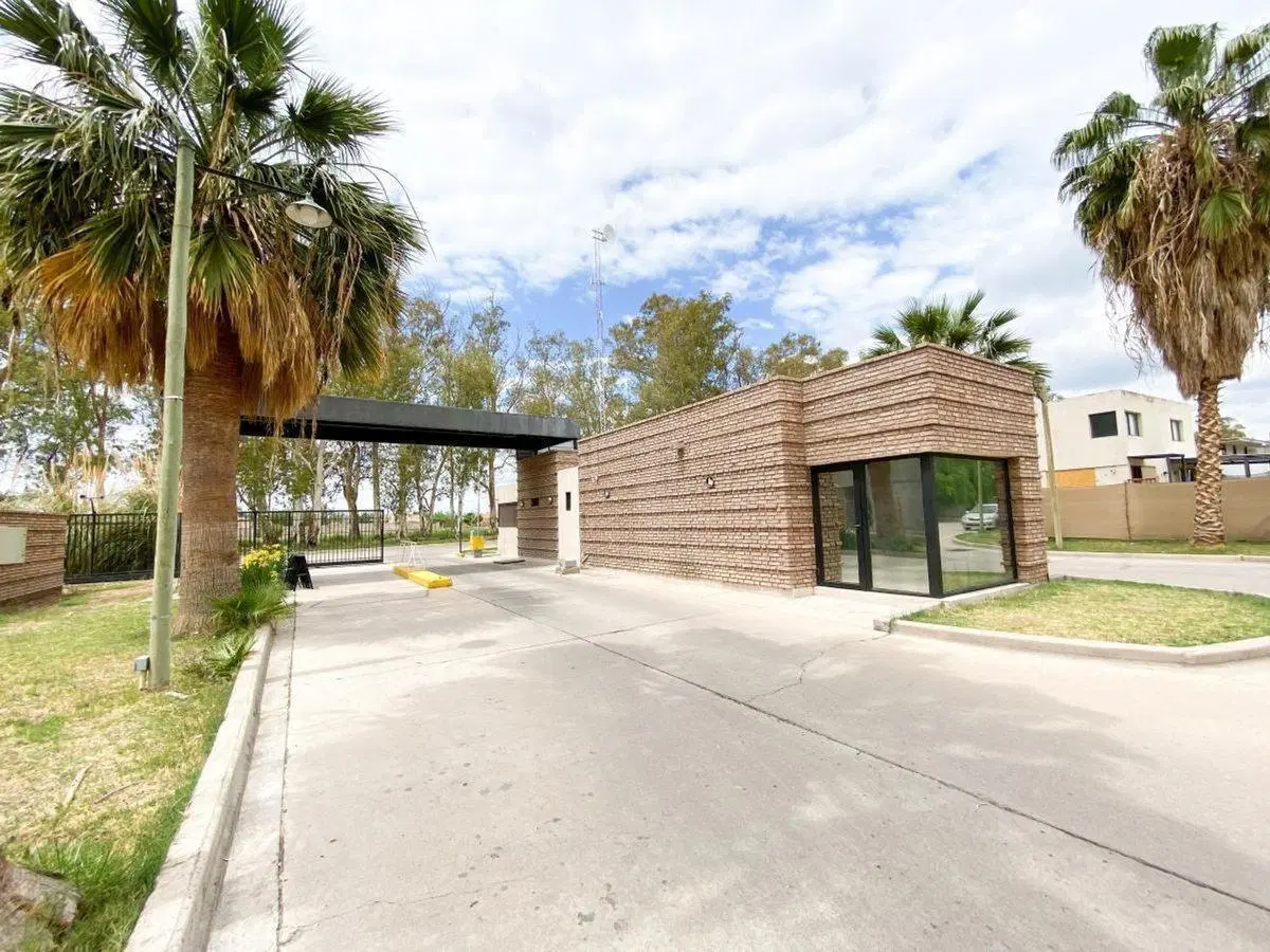 Lote en venta Barrio Privado Nautilus 1.100 m2 3