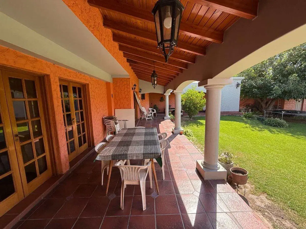 Casa en venta amplia con renta en Buena Nueva. 5