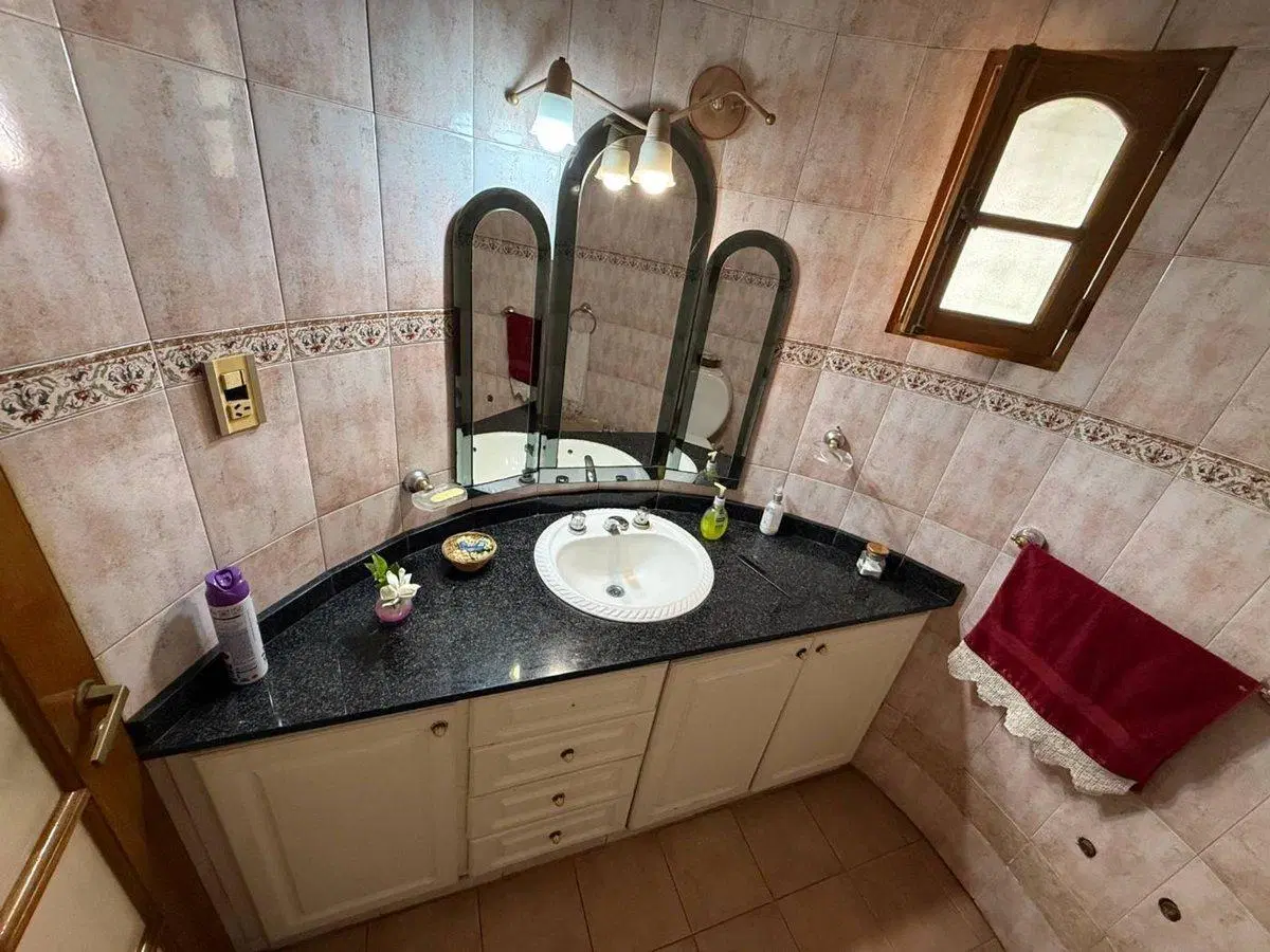 Casa en venta amplia con renta en Buena Nueva. 4