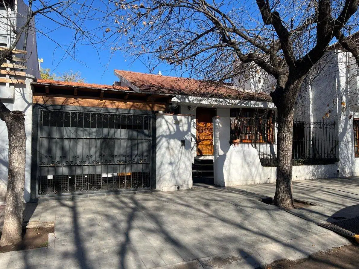 Venta Casa en Lujan de Cuyo 2