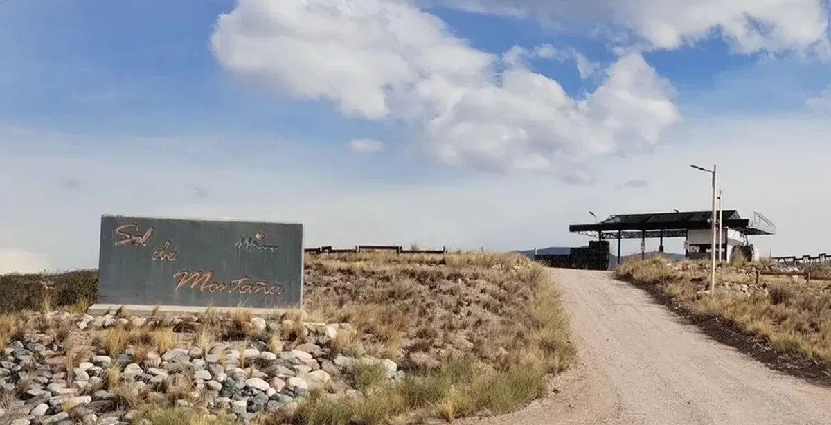 Venta lote Barrio Sol de Montaña, Potrerillos 3
