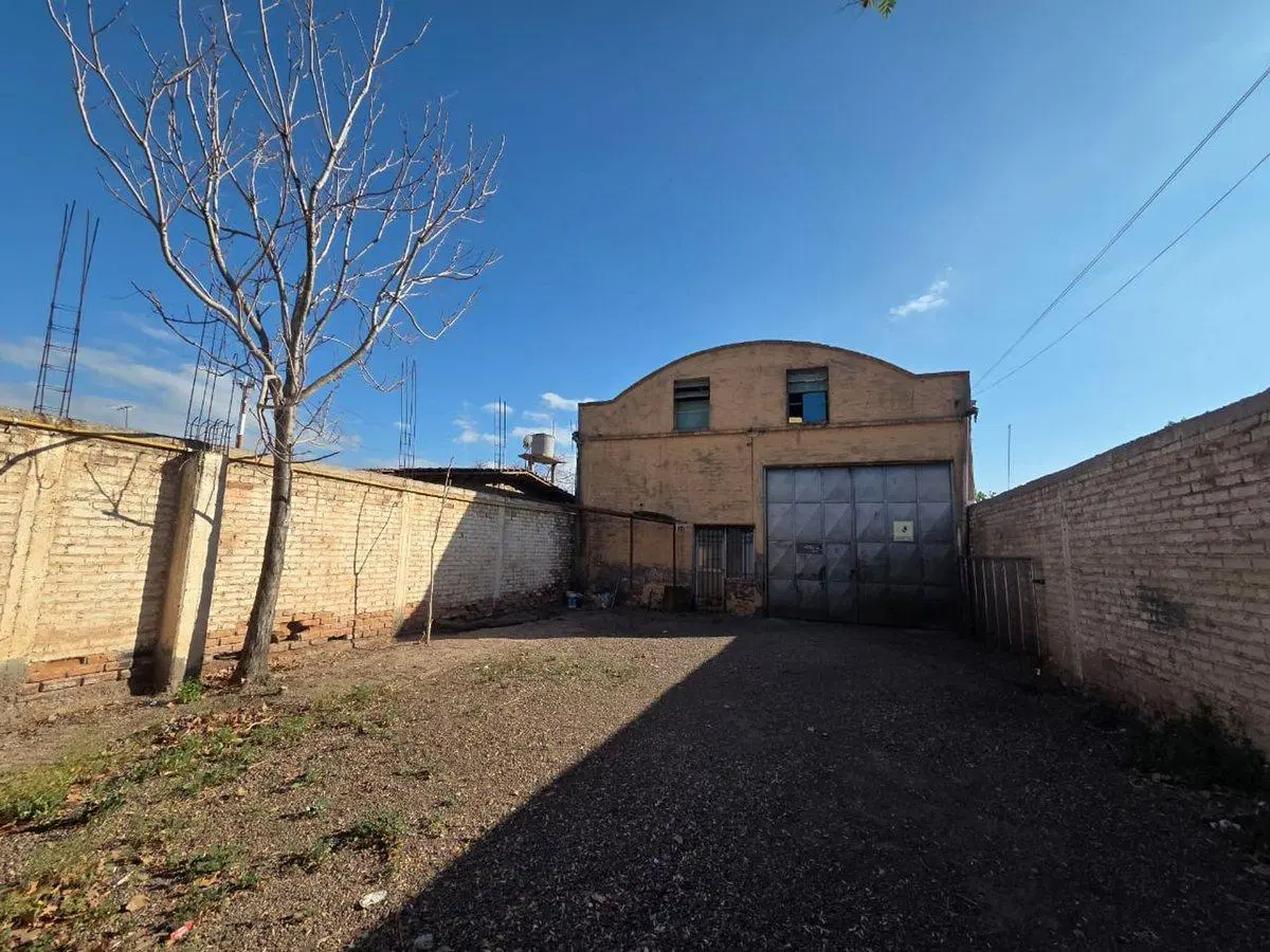 GALPÓN PARABÓLICO 400M2 A MTS FECOVITA 4