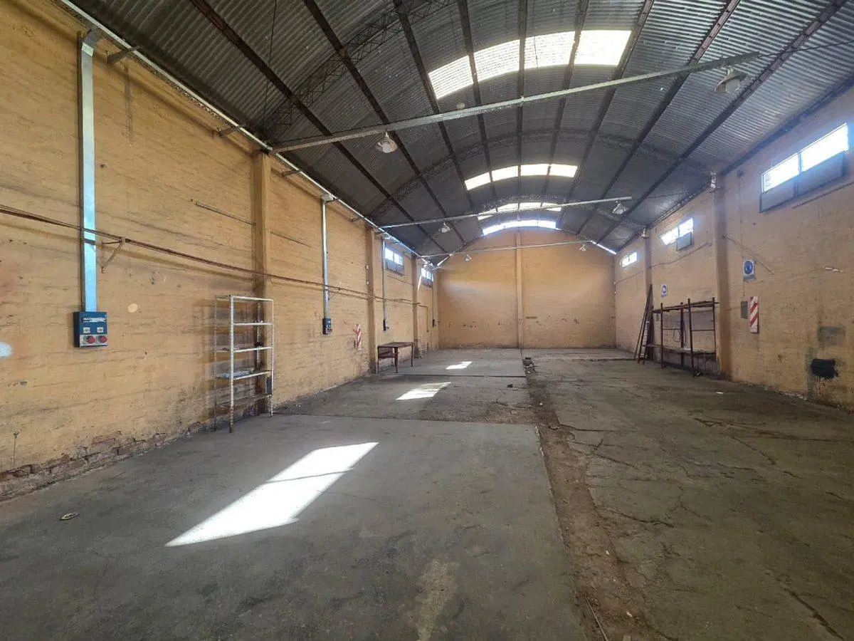 GALPÓN PARABÓLICO 400M2 A MTS FECOVITA 3