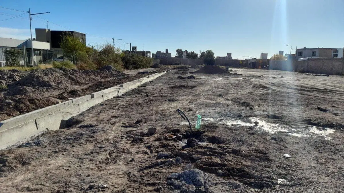 VENTA LOTE BARRIO LOS SARMIENTOS LUZURIAGA MAIPU 5