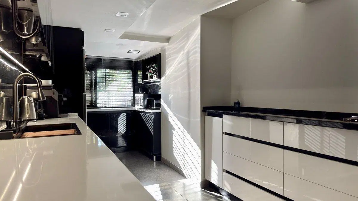 Casa en venta Godoy Cruz, 3 habitaciones, pileta 2