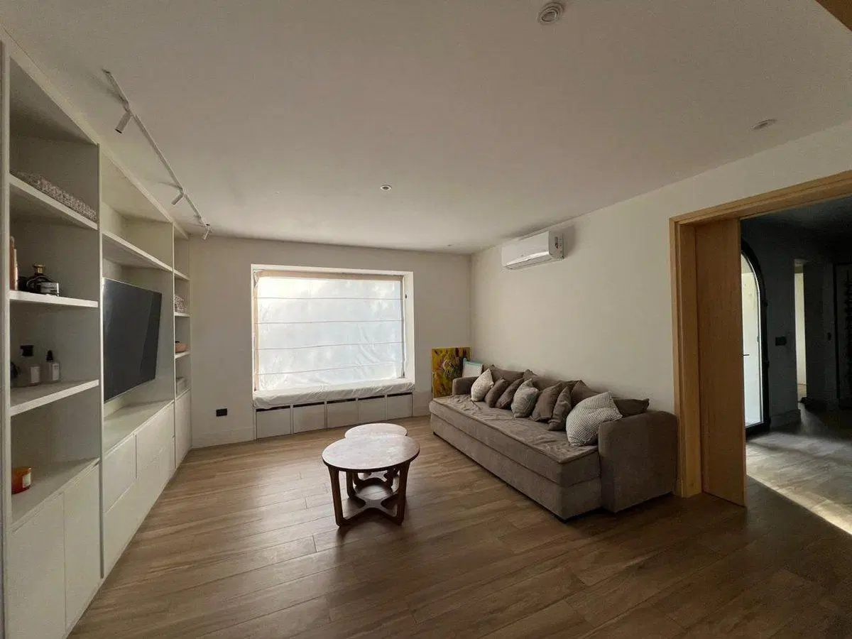 CASA EN VENTA, BARRIO DALVIAN. 4