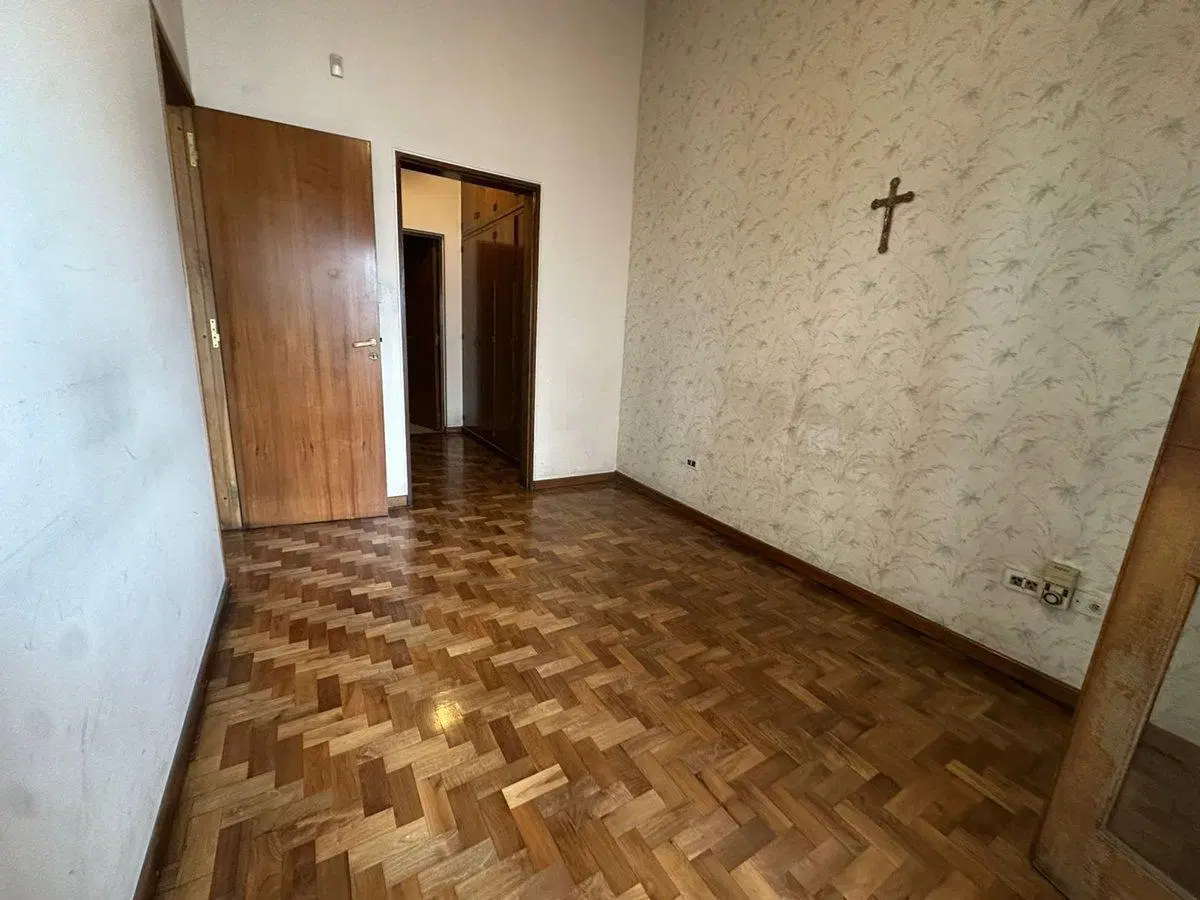 Casa a la Venta en Dorrego 4 habitaciones 5