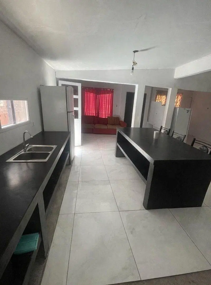VENTA CASA 2 DORMITORIOS - BARRIO ESTANZUELA 5