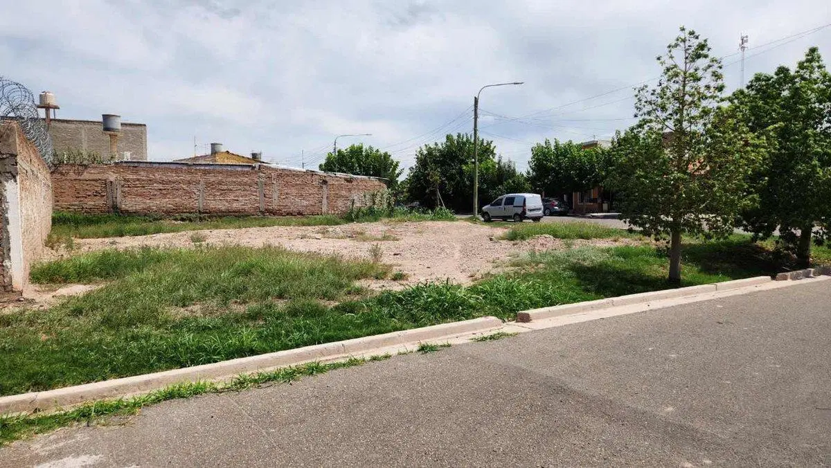 Venta Lote Esquina Apto PH Gutiérrez Maipú 3