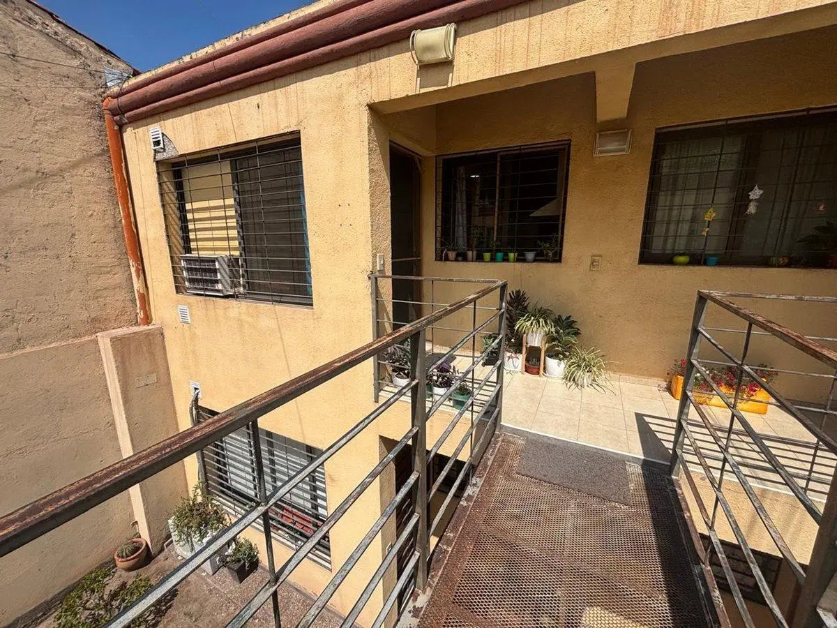 Venta departamento 1 dorm + cochera 4ta Secc Oeste 3
