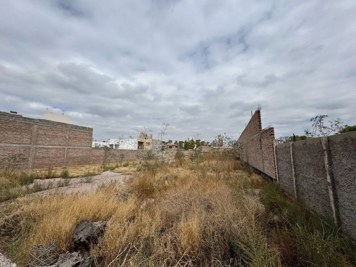 Terreno de 1 ha 2 m2 a la venta en Villanueva 3