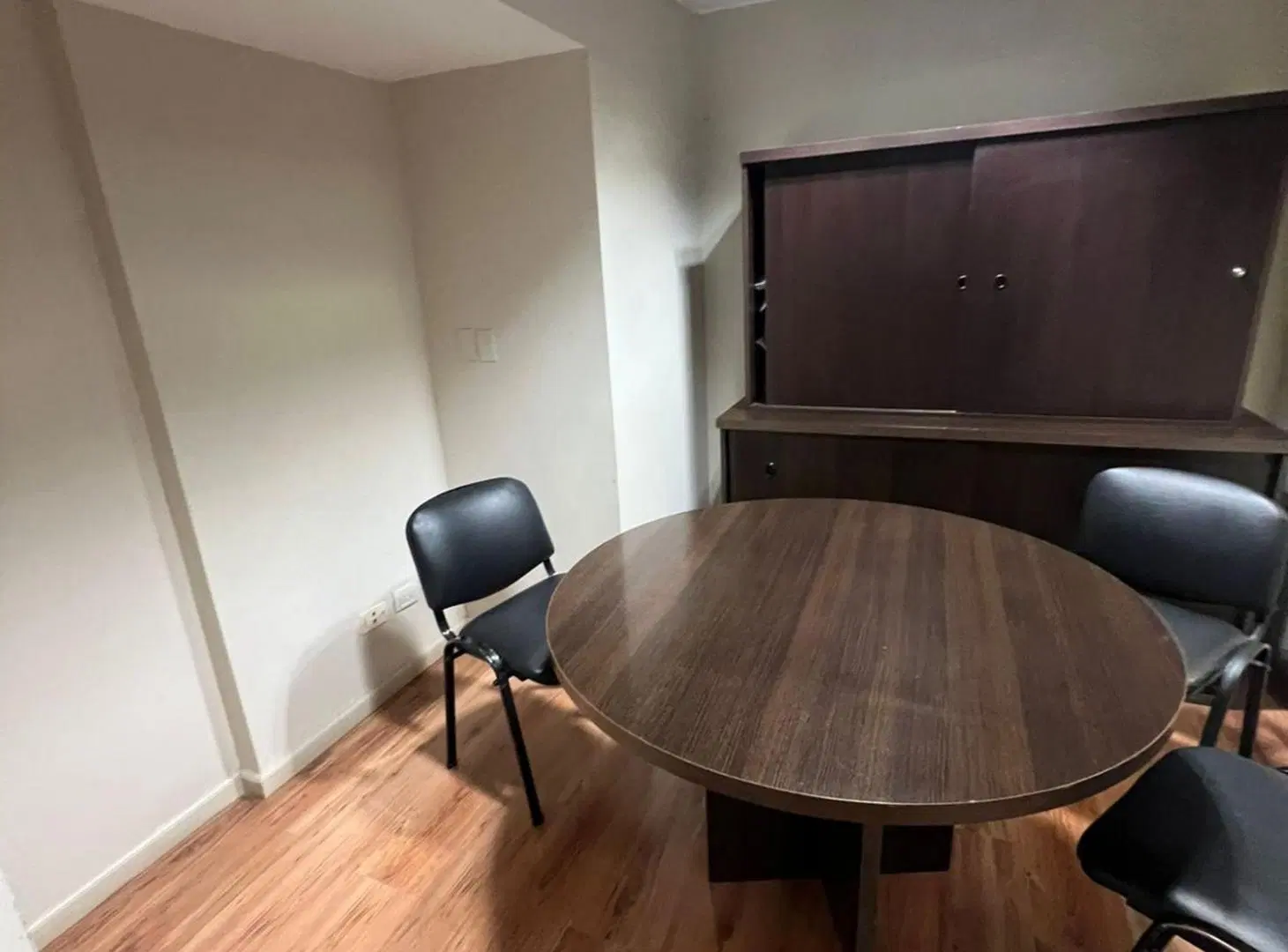 Venta oficina ciudad godoy cruz impecable 5