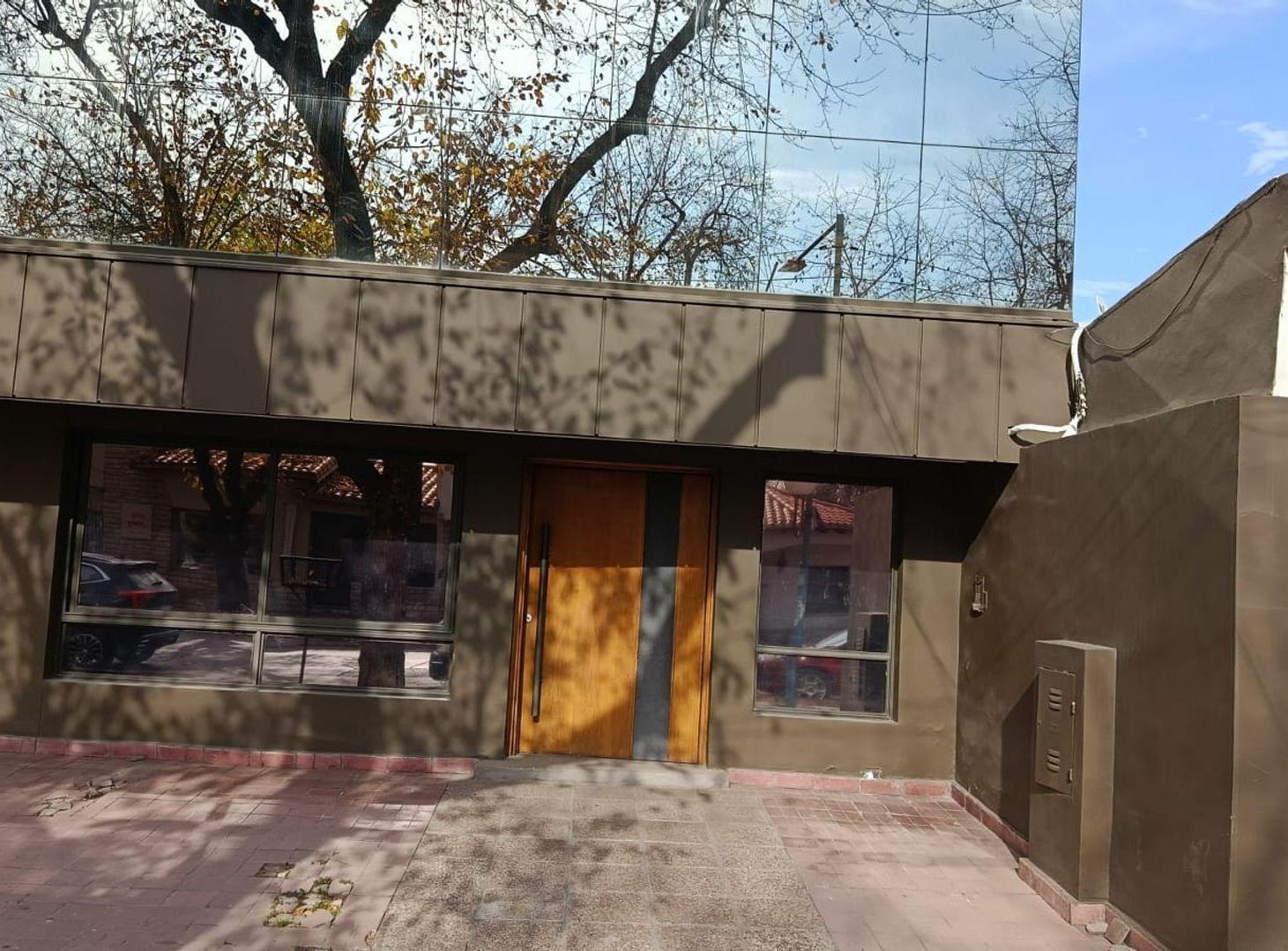 Venta oficina ciudad godoy cruz impecable