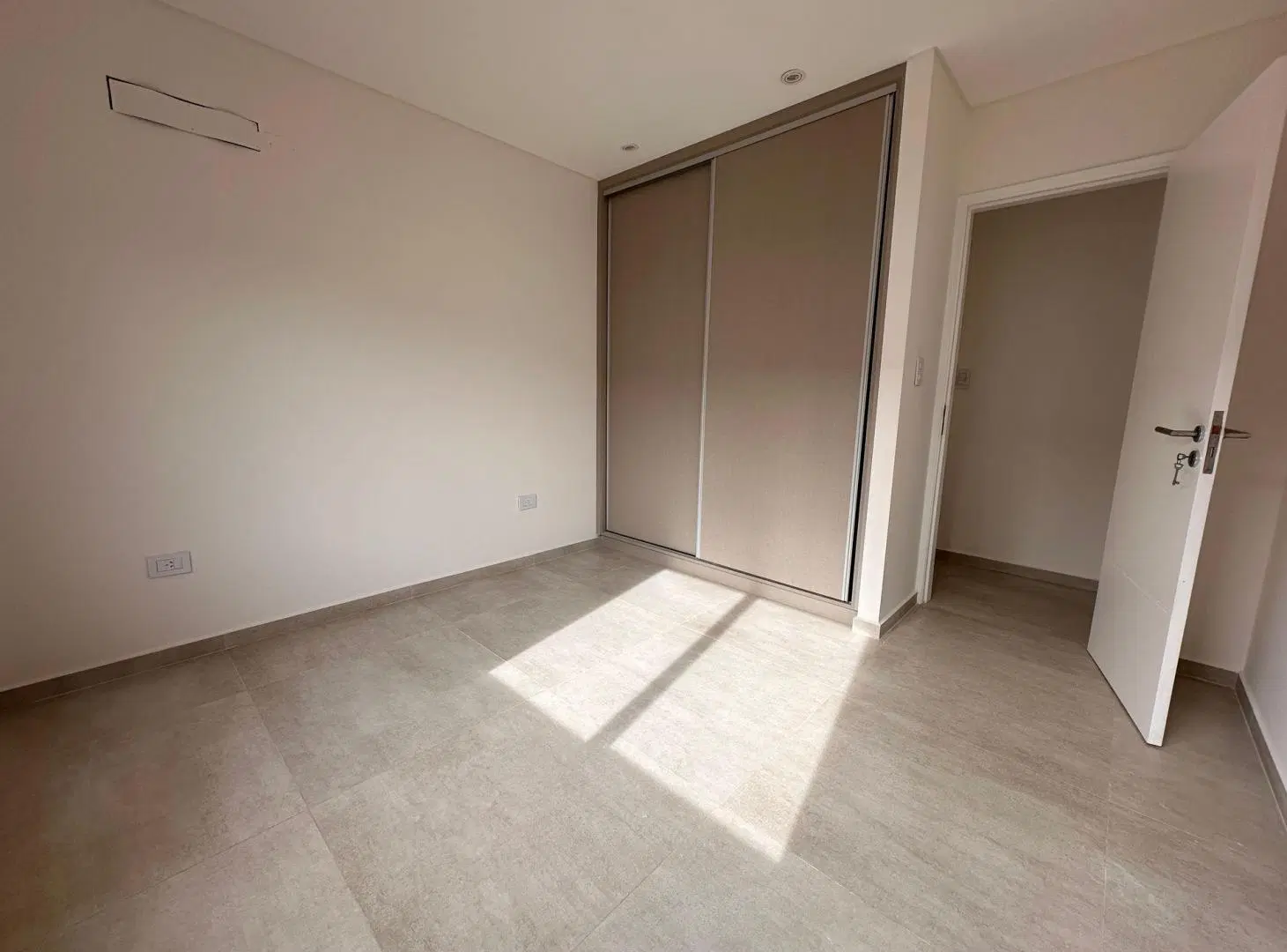 CASA EN VENTA TERRAZAS PARK LUNLUNTA A ESTRENAR 2