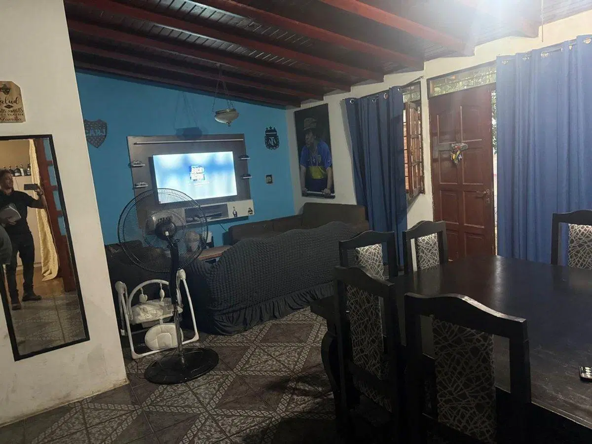 CASA TRES DORMITORIOS EN VENTA GLLEN JARDIN COCHER 3