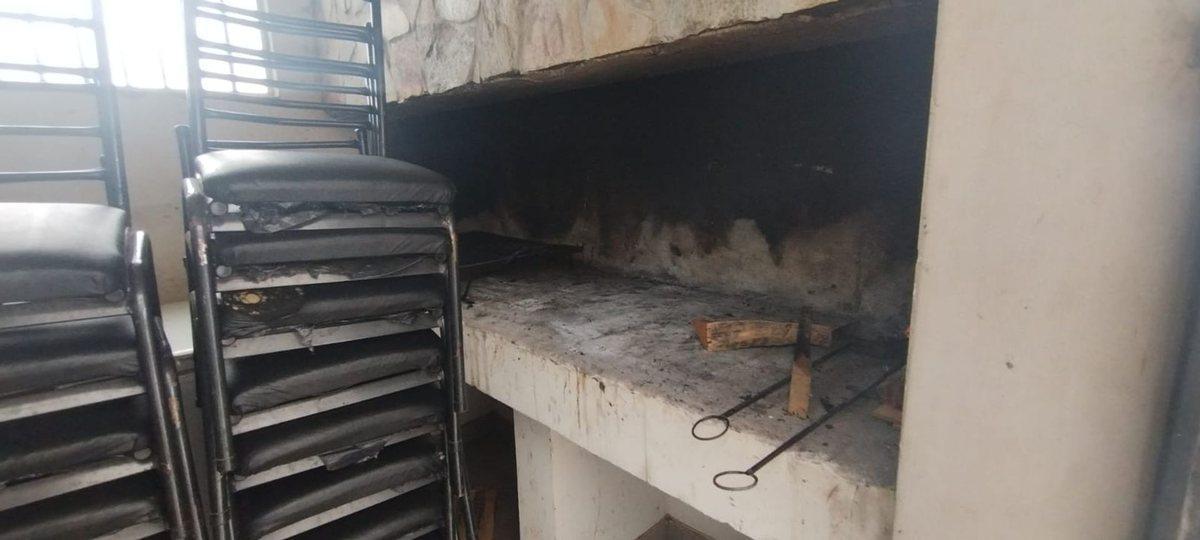 Foto de CASA EN VENTA CON PILETA VISTALBA LUJAN DE CUYO, imagen 2