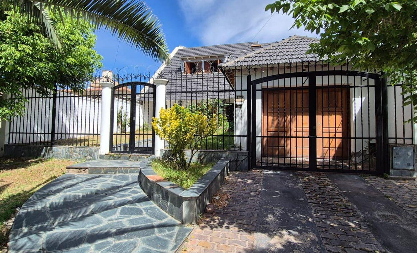 Excelente casa de Categoría a la venta