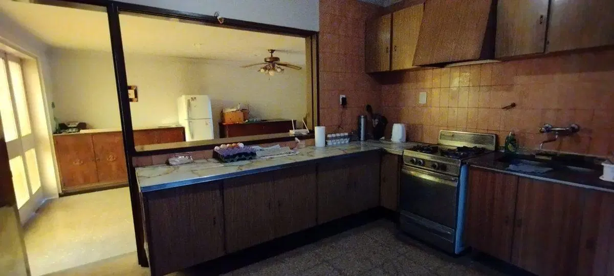 VENTA-CASA A RECICLAR EN GRAN TERRENO-DORREGO-MZA 5