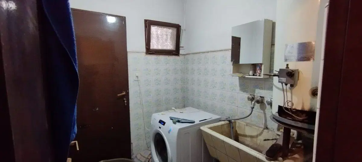 VENTA-CASA A RECICLAR EN GRAN TERRENO-DORREGO-MZA 4