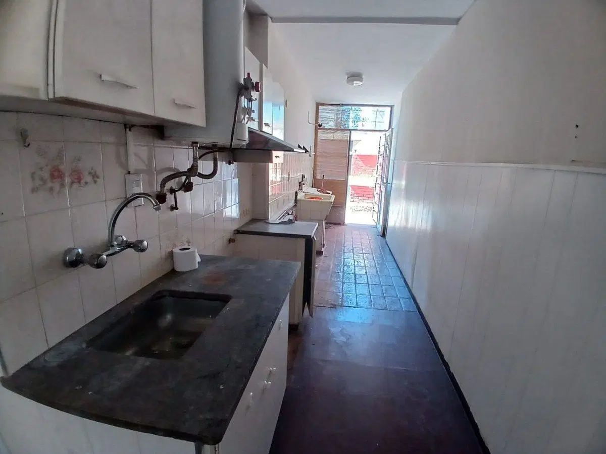 VENTA CASA BARRIO SUPE 3 HABITACIONES GODOY CRUZ 8