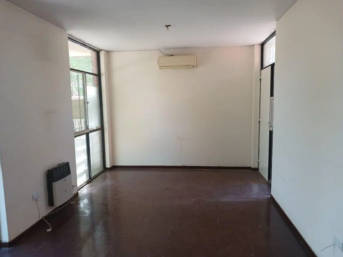 VENTA CASA BARRIO SUPE 3 HABITACIONES GODOY CRUZ 2
