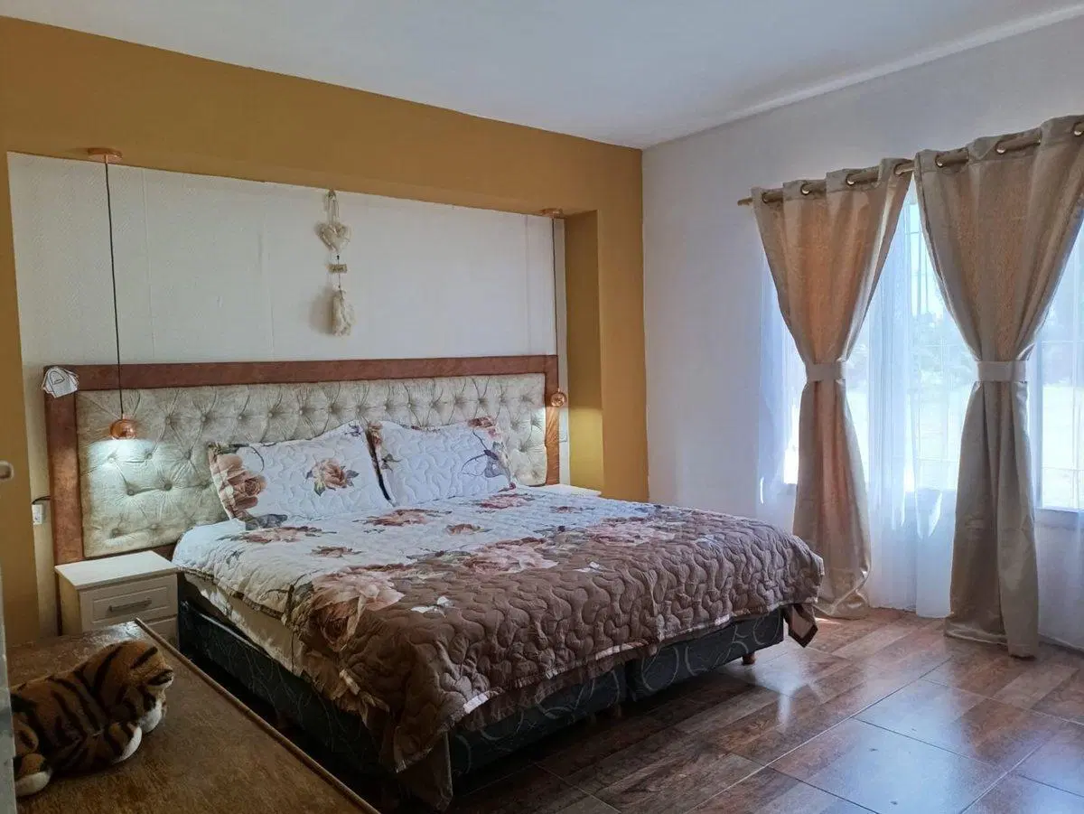 Casa en venta Cuadro Benegas 5