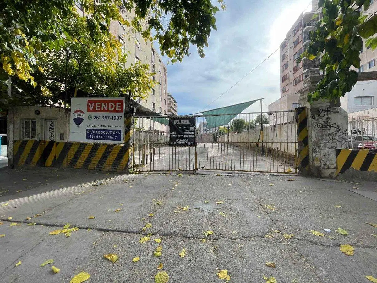 TERRENO EN VENTA AVENIDA MITRE CIUDAD DE MENDOZA 2