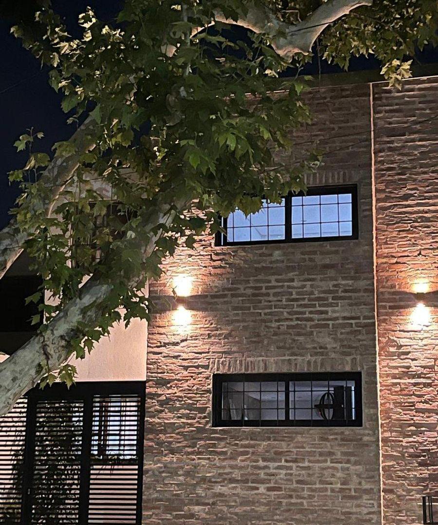 casa en venta 4 cuartos y 4 baños en sexta sección