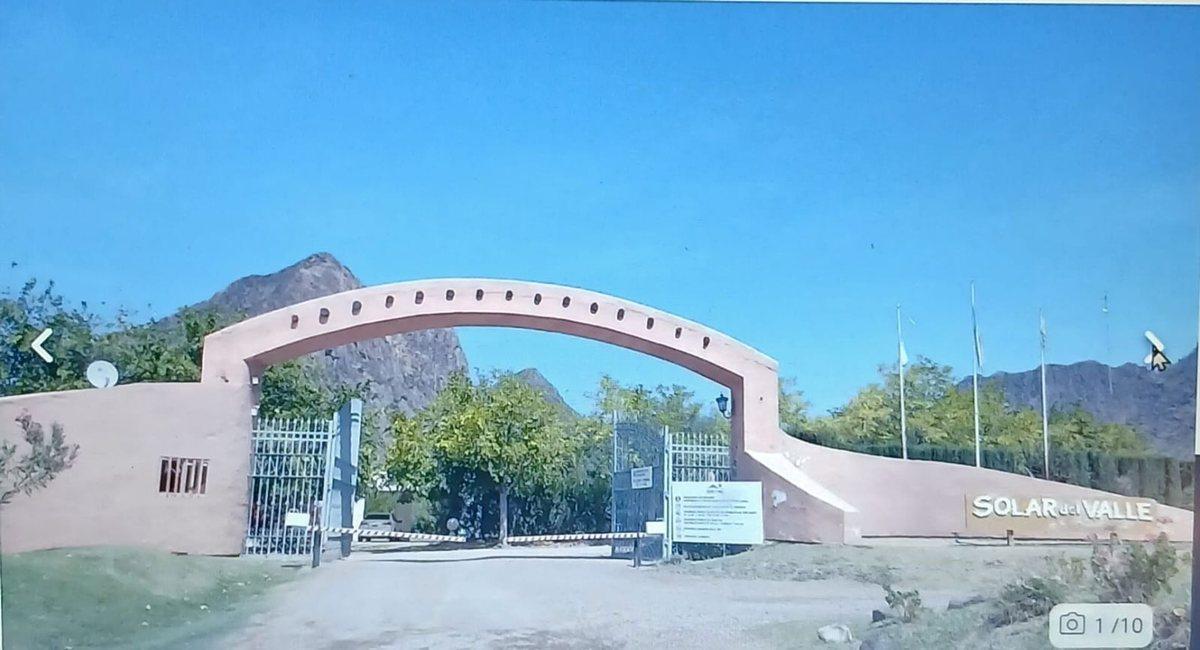 CASA DOS DORMITORIOS VENTA VALLE GRANDE PARQUIZADO
